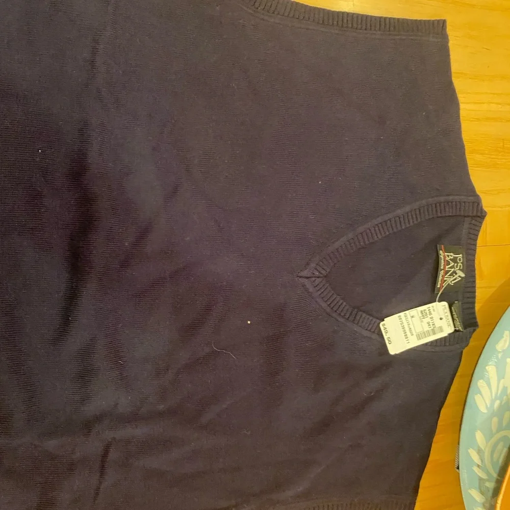 Vest - Picture 2 of 2